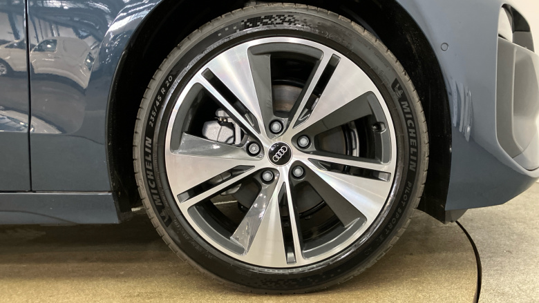 Audi A6 210kW 83kWh Sport 5dr Auto Electric Estate